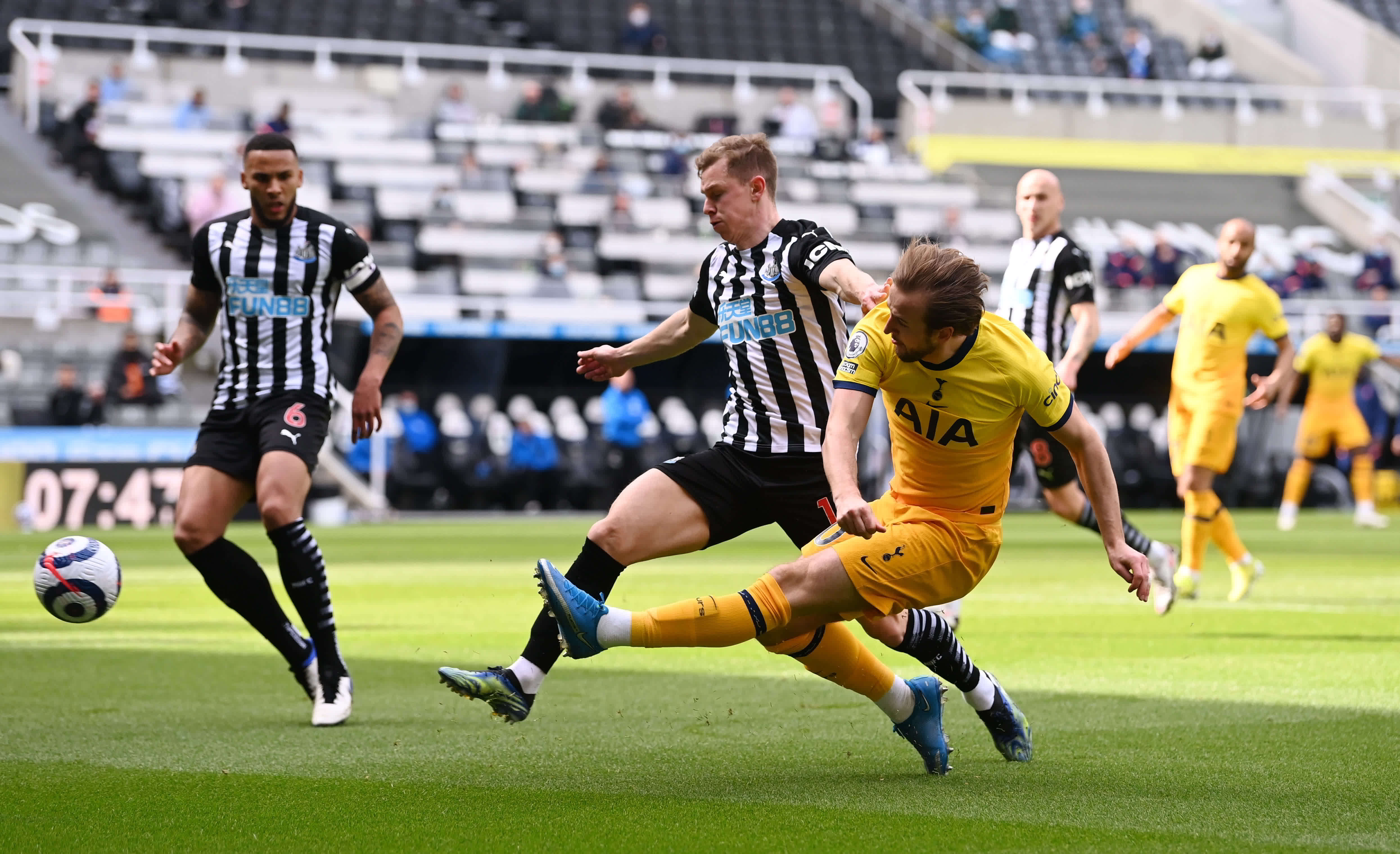 其稳健的防 其稳健的防