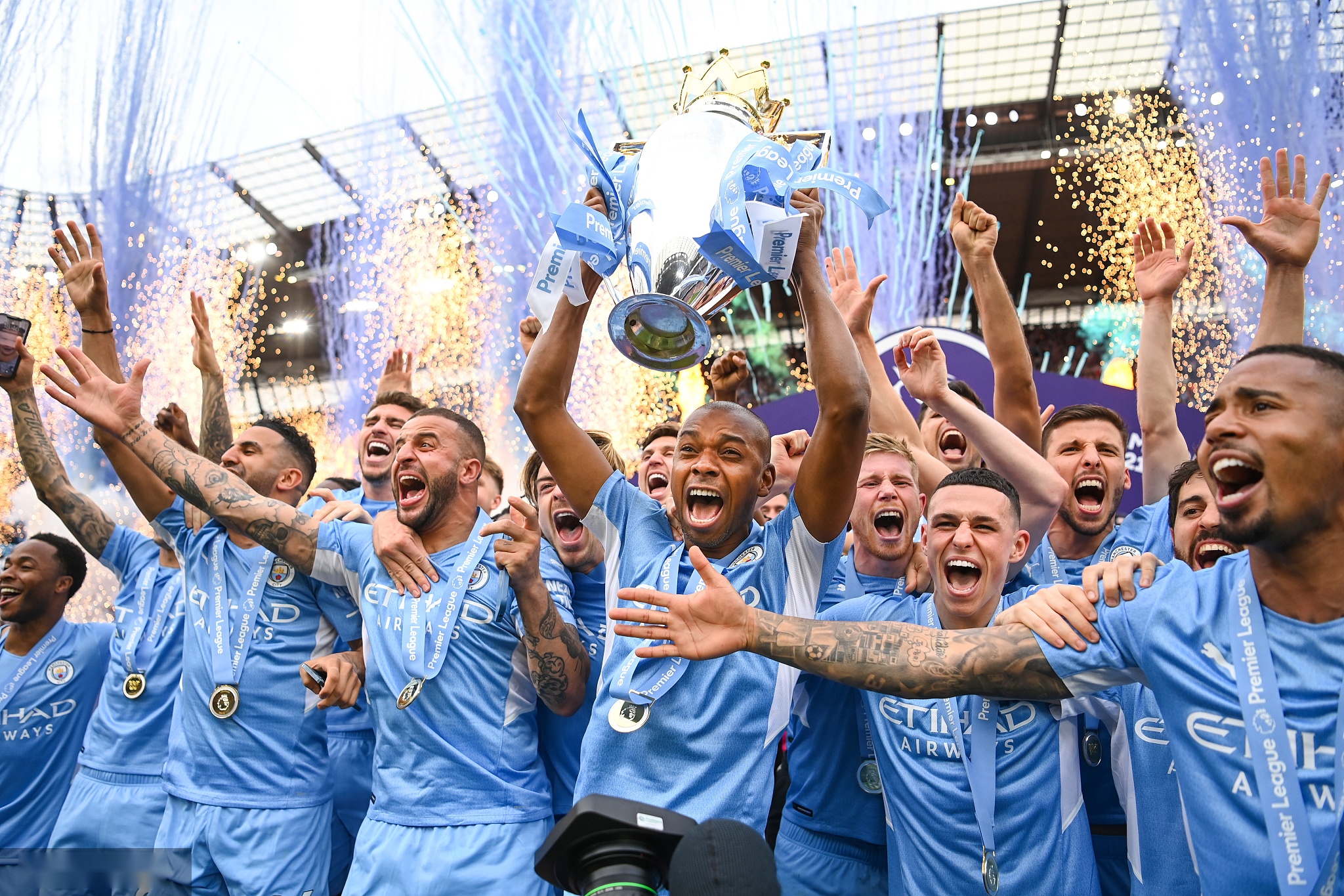 入曼城后 入曼城后